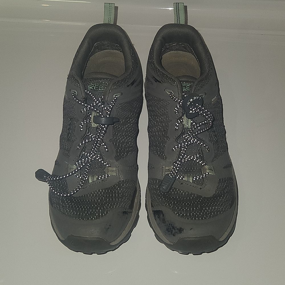 𝅺KEEN Dry Waterproof shoes hiking 38 women